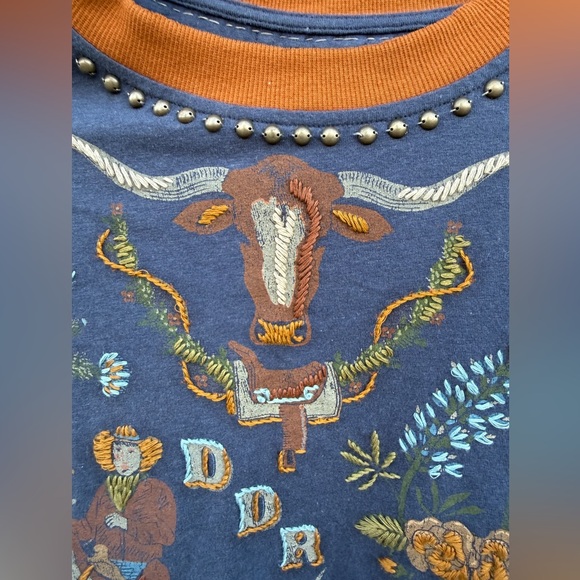 Double D Ranch - Embroidered detail Western Graphic Long Sleeve Shirt - Size M - Picture 2 of 16